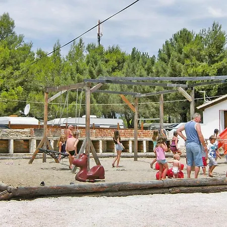 Mobile Homes Dalmacija Privlaka - Cdn02112-mya Ferienhaus